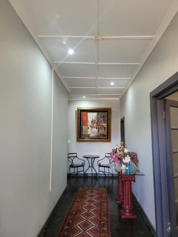Palm Guesthouse Zeerust Exterior photo